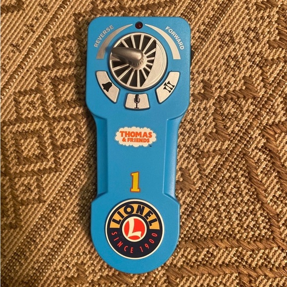 Thomas the Tank 2021 LionChief Remote - Picture 3 of 5